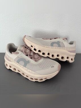 On Running Cloudmonster Moon Fawn 61.97785 Running Sneakers Shoes Women’s Sz 9.5
